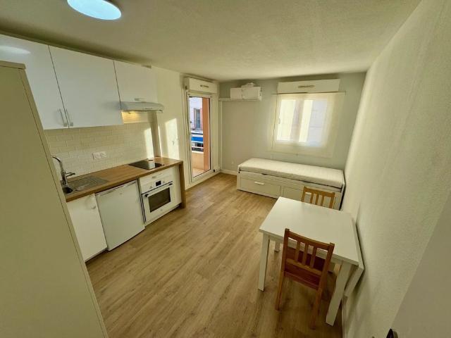 Location Appartement 1 pièce NICE 06300