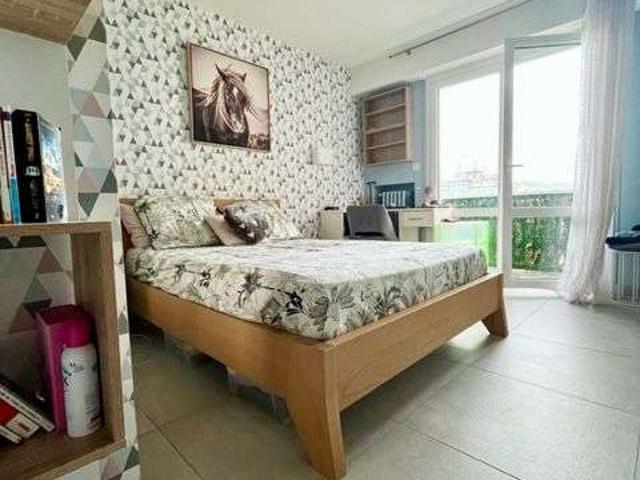 Location appartement 1 pièce Nice 06