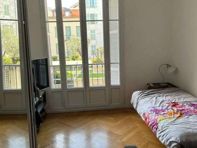 Location appartement 1 pièce Nice 06