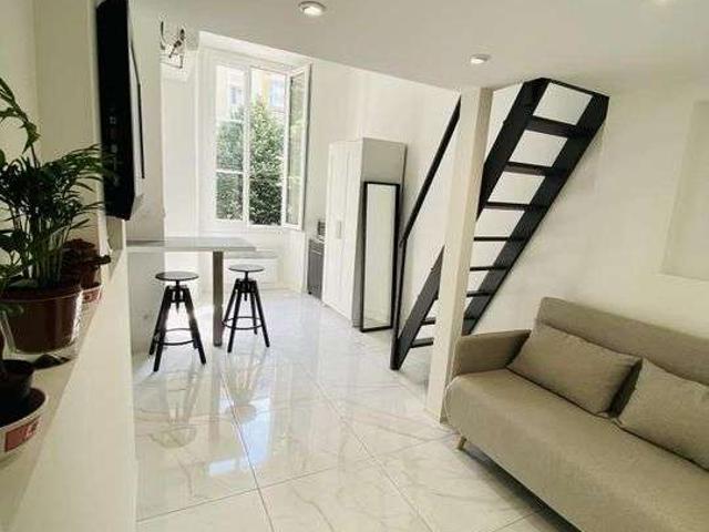 Location appartement 1 pièce Nice 06