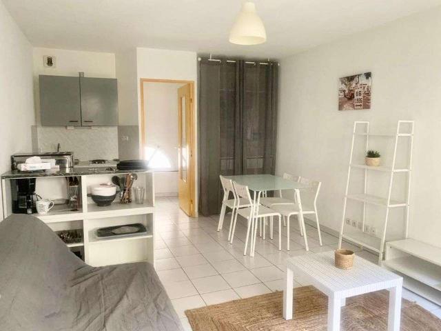 Location appartement 1 pièce Nîmes 30