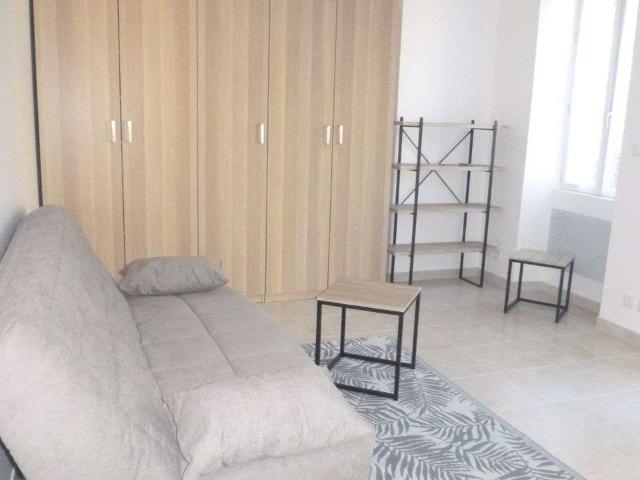 Location appartement 1 pièce Nîmes 30