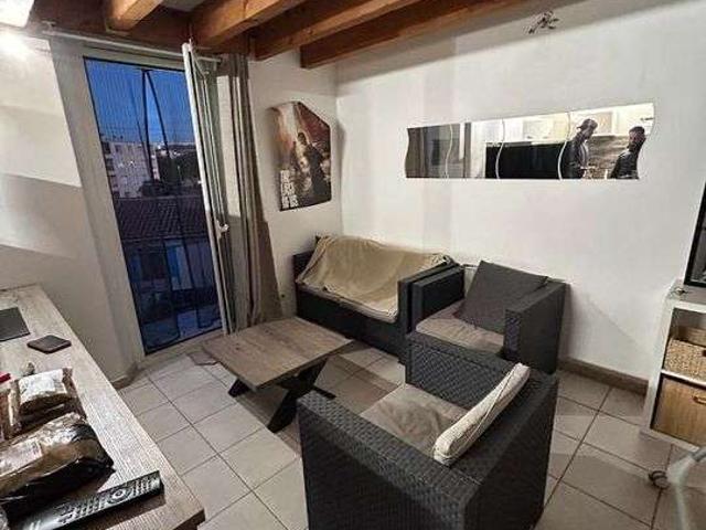 Location appartement 1 pièce Aubagne 13