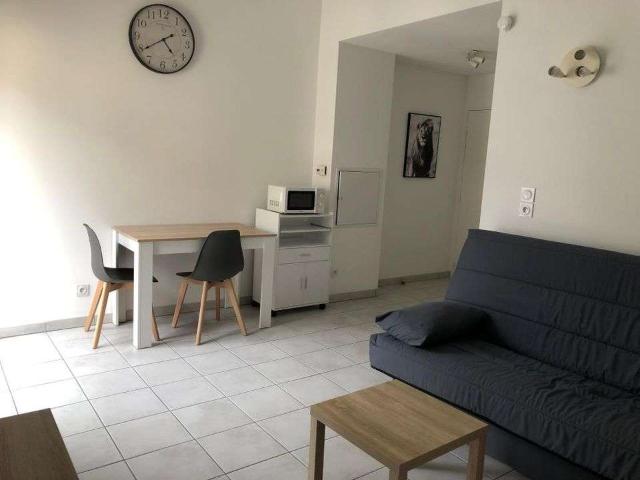 Location appartement 1 pièce Avignon 84