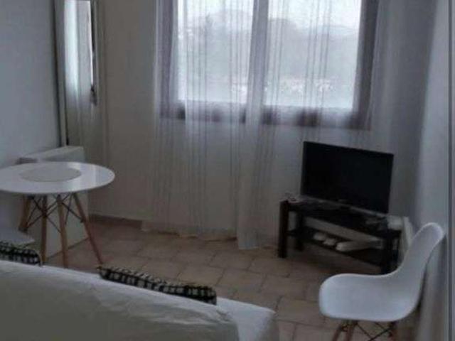 Location appartement 1 pièce Aix en Provence 13