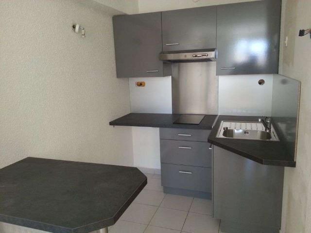 Location appartement 1 pièce Aix en Provence 13