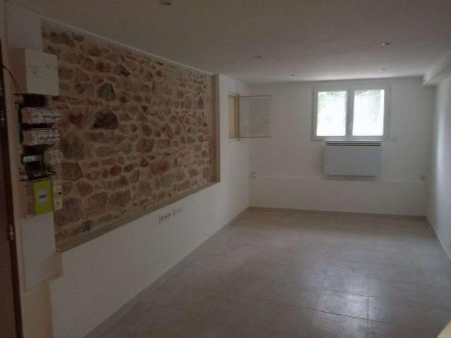 Location appartement 1 pièce Alès 30