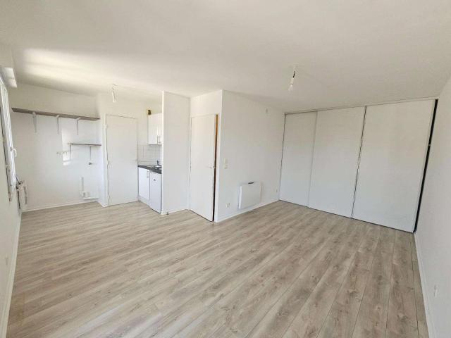 Location appartement 1 pièce Angers Saint Léonard Madeleine 49