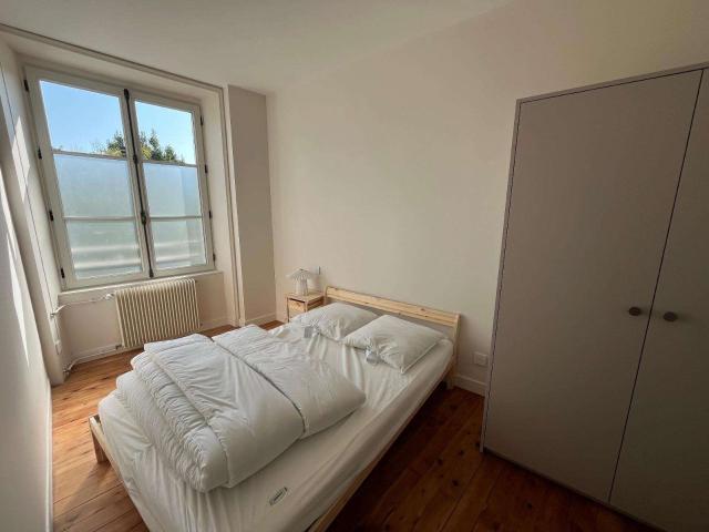Location appartement 1 pièce Angers Saint Léonard Madeleine 49