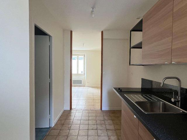 Location appartement 1 pièce Angers Saint Léonard Madeleine 49