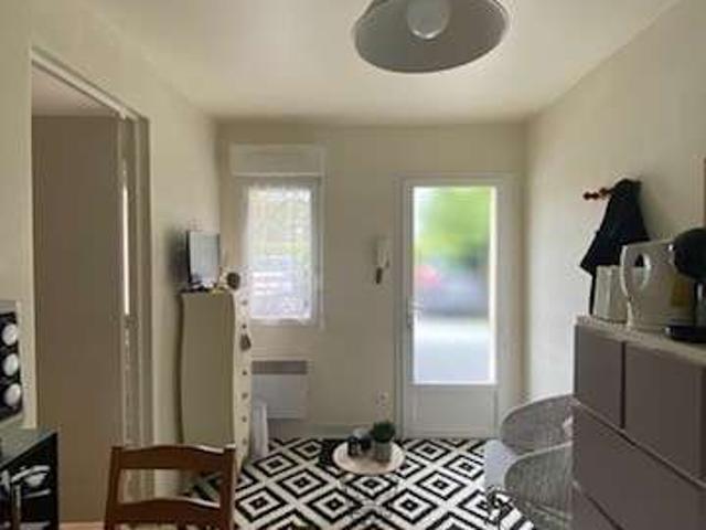 Location appartement 1 pièce Angers Saint Léonard Madeleine 49