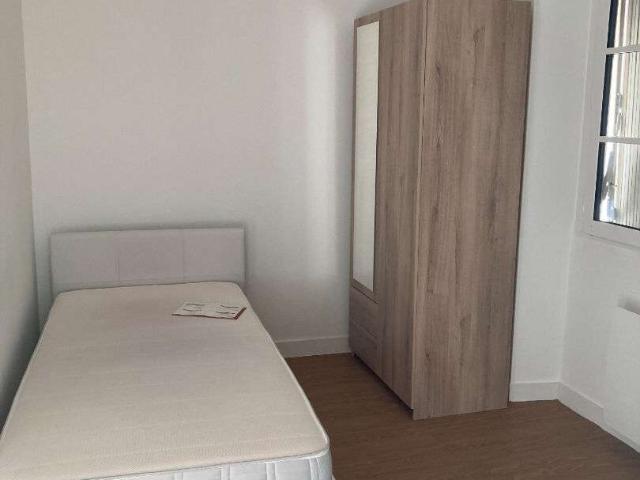 Location appartement 1 pièce Angers Saint Serge 49