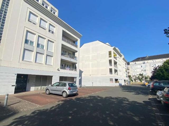 Location appartement 1 pièce Angers Saint Serge 49