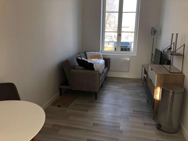 Location appartement 1 pièce Baugé 49