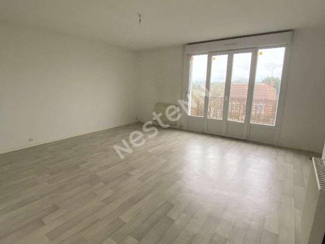 Location appartement 1 pièce Beaufort en Vallee 49