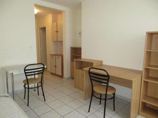 Location appartement 1 pièce Bermont 90