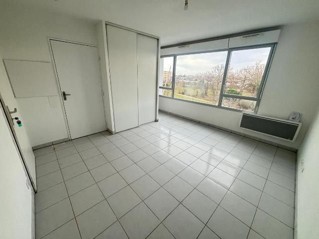 Location appartement 1 pièce BLAGNAC 22m² à 437.80€/mois CDC Habitat