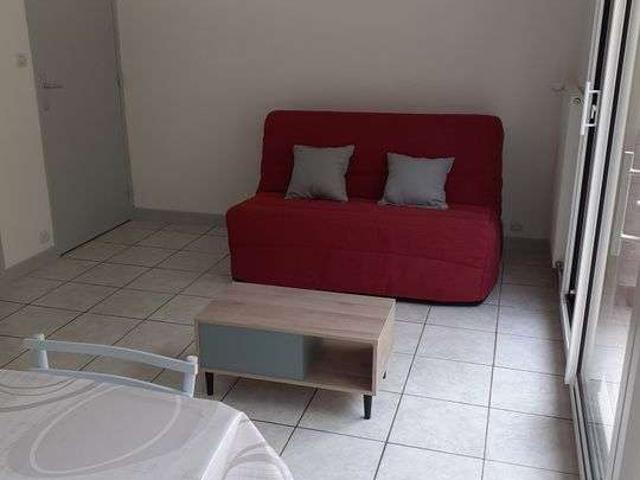 Location appartement 1 pièce Bourges 18
