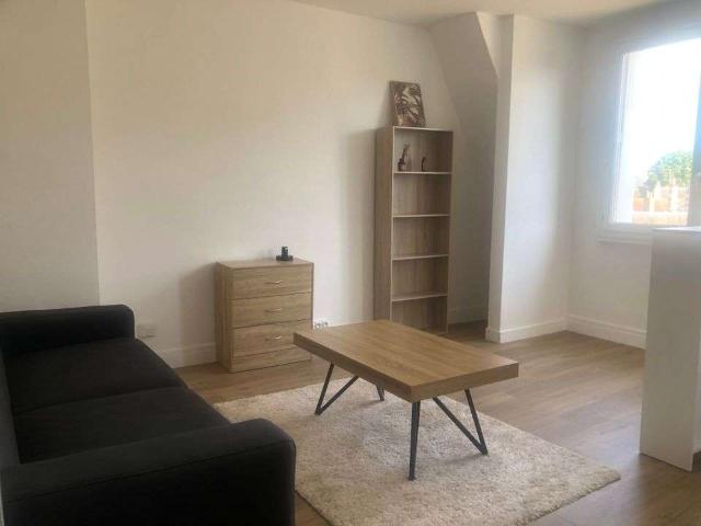 Location appartement 1 pièce Bourges 18