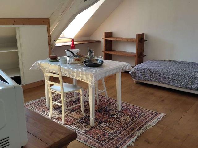 Location appartement 1 pièce Bourges 18