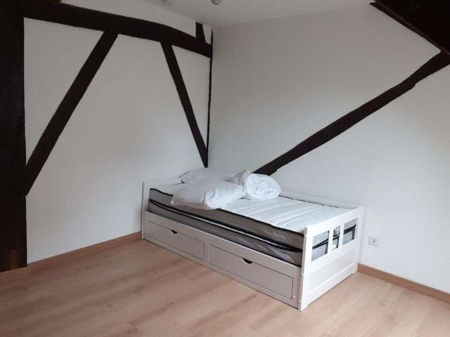 Location appartement 1 pièce Bourges 18
