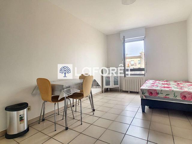 Location appartement 1 pièce Bressuire 79