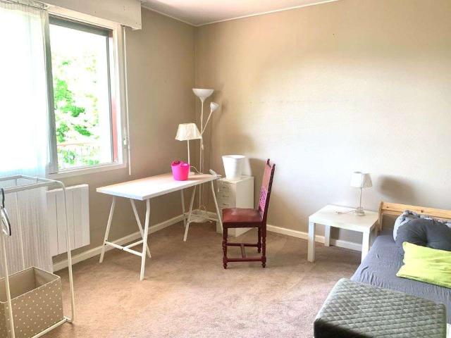 Location appartement 1 pièce Bron 69