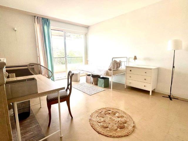 Location appartement 1 pièce Bron 69