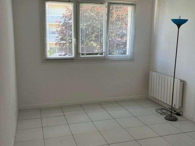 Location appartement 1 pièce Courbevoie 92