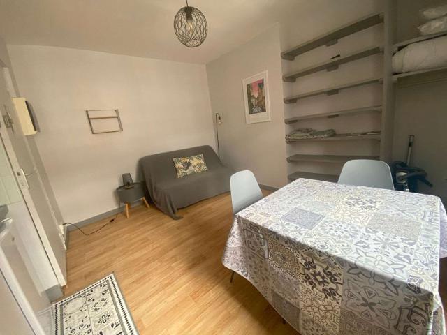 Location appartement 1 pièce Dinan 22