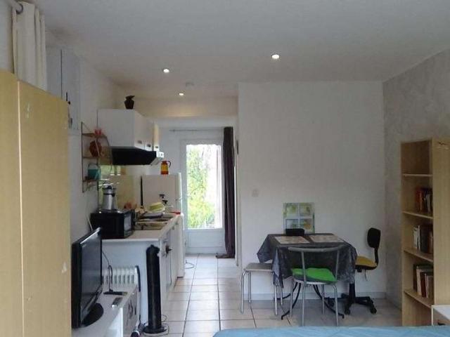 Location appartement 1 pièce Fuveau 13