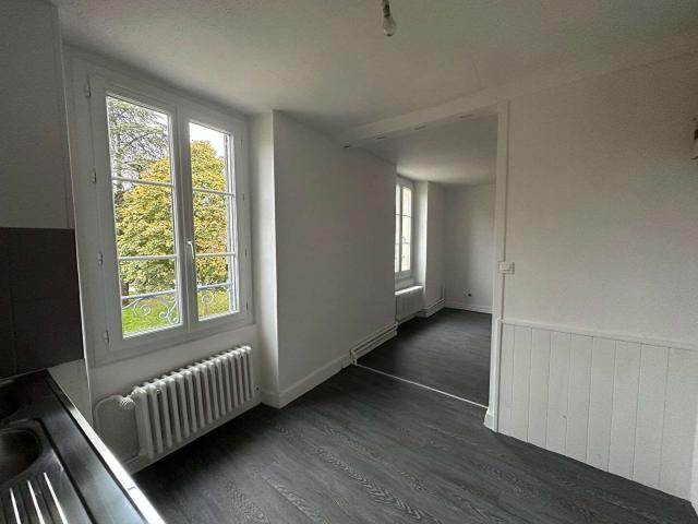 Location appartement 1 pièce Falaise 14