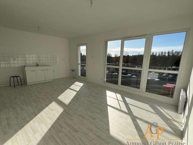 Location appartement 1 pièce Ifs 14