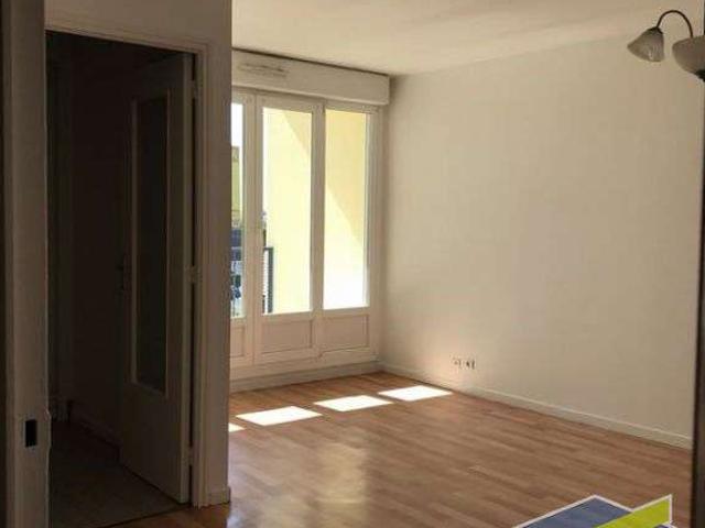 Location appartement 1 pièce Ifs 14
