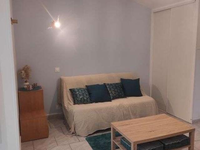 Location appartement 1 pièce La Couronne 16