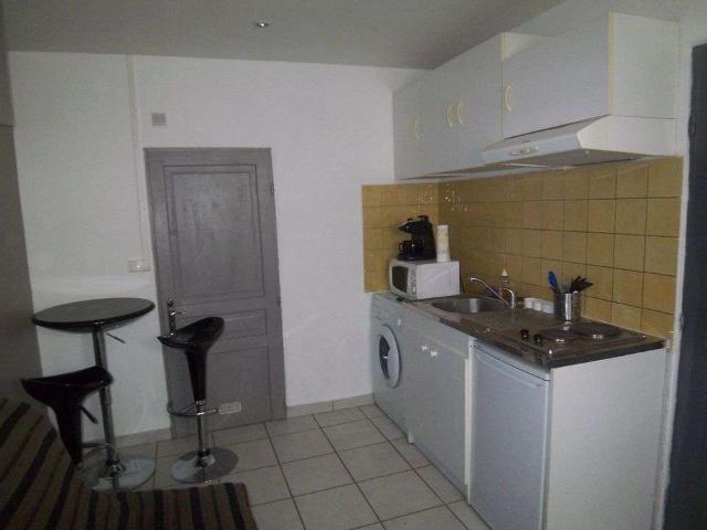 Location appartement 1 pièce La Crau 83