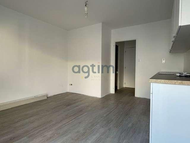 Location appartement 1 pièce La Roche sur Yon 85
