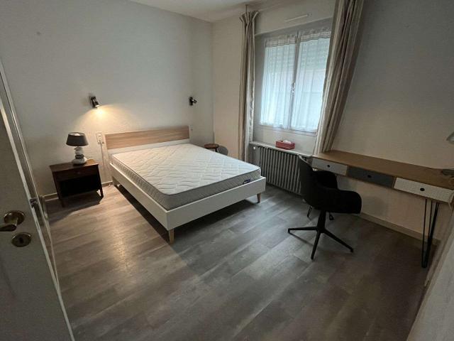 Location appartement 1 pièce La Roche sur Yon 85