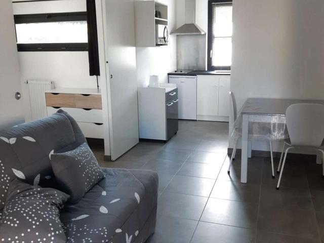 Location appartement 1 pièce La Roche sur Yon 85