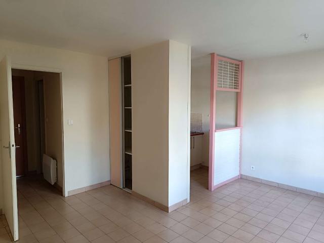 Location appartement 1 pièce La Roche sur Yon 85