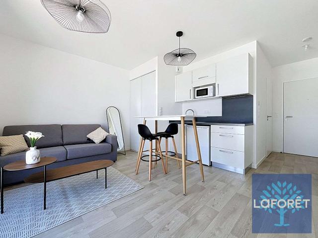 Location appartement 1 pièce La Roche Sur Yon Centre Ville 85