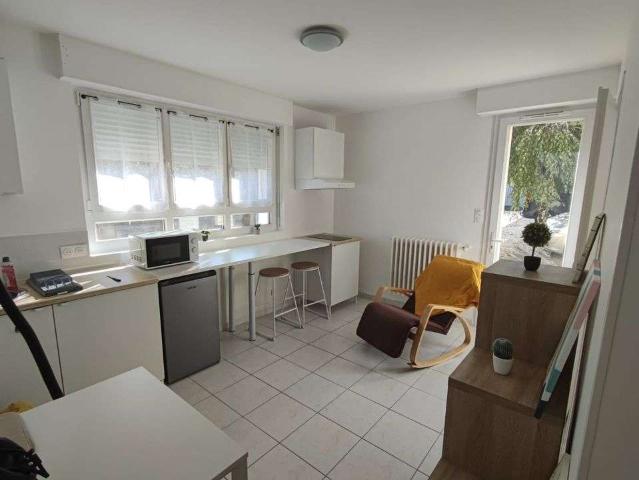 Location appartement 1 pièce La Roche Sur Yon Le Bourg Sous La Roche 85