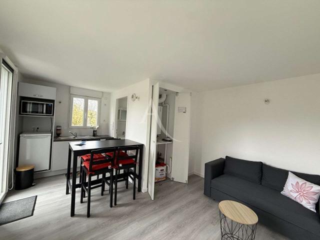 Location appartement 1 pièce La Roche Sur Yon Zone Est 85