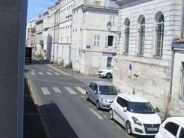 Location appartement 1 pièce La Rochelle 17