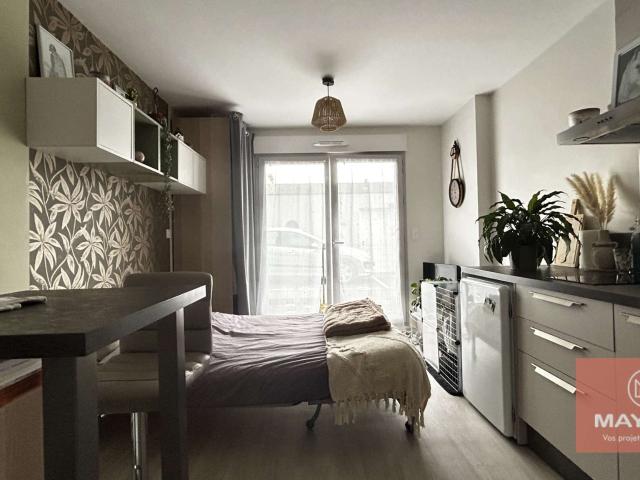 Location appartement 1 pièce Laval 53