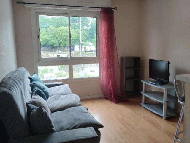Location appartement 1 pièce Laval 53