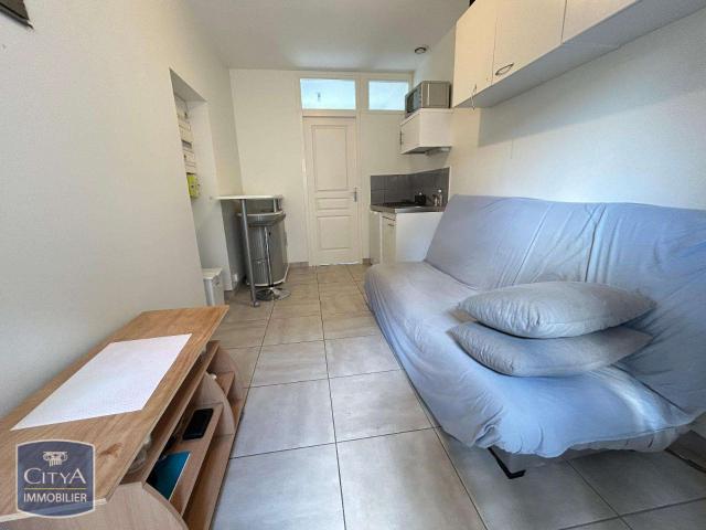 Location appartement 1 pièce Laval 53