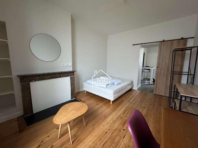 Location appartement 1 pièce Laval 53