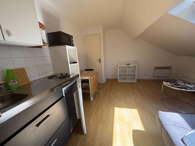 Location appartement 1 pièce Laval 53