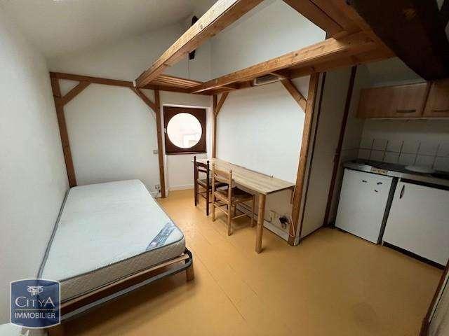 Location appartement 1 pièce Laval 53